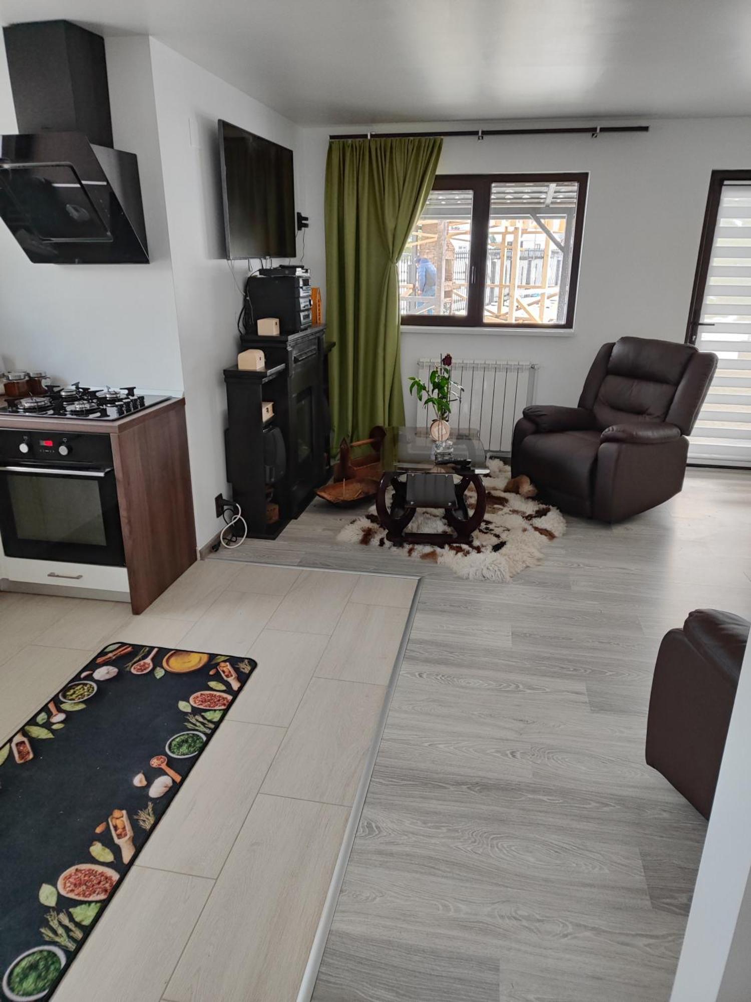 Vila Raisa Neagra Sarului Ngoại thất bức ảnh