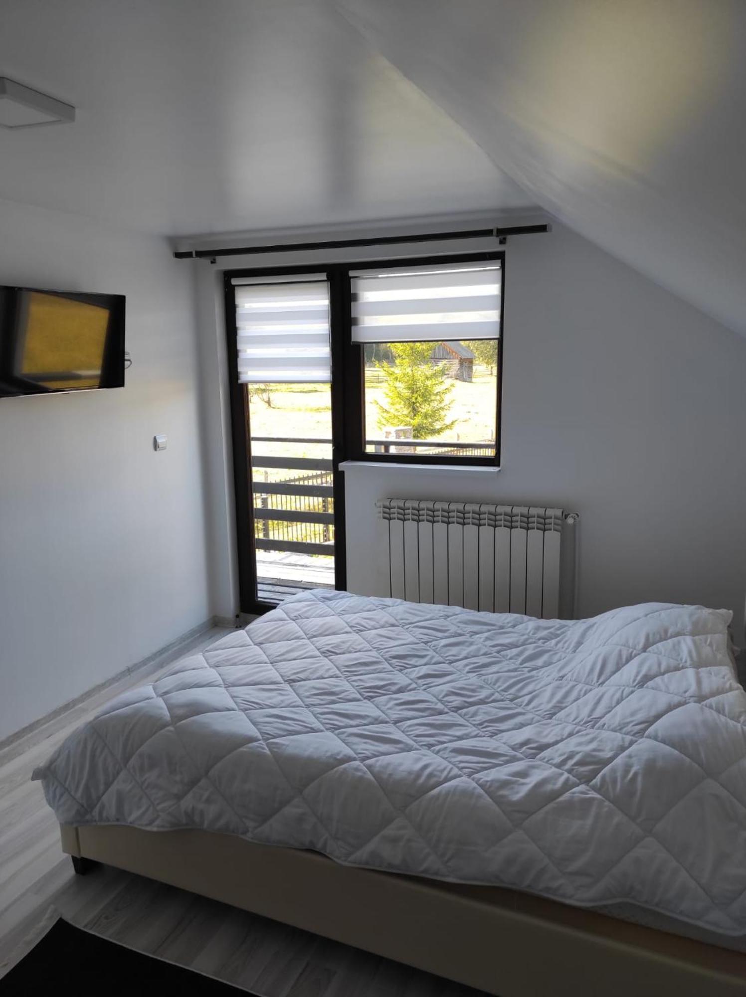 Vila Raisa Neagra Sarului Ngoại thất bức ảnh